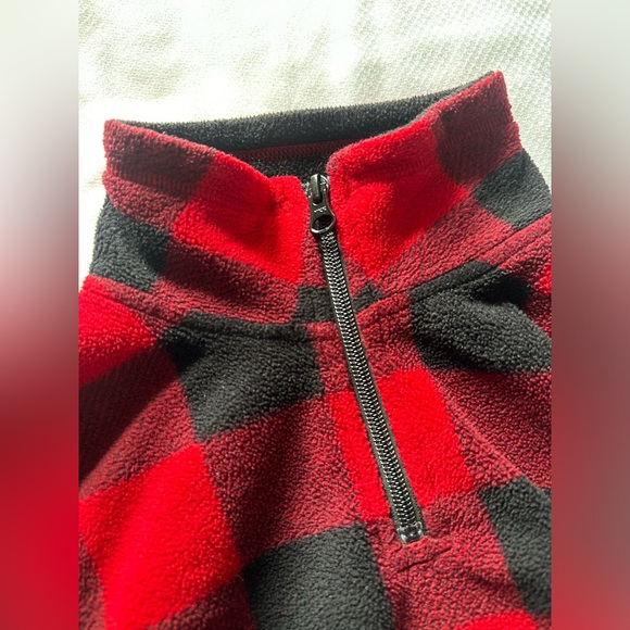 Thick warm fleece pullover sweater red/black plaid - Picture 6 of 7